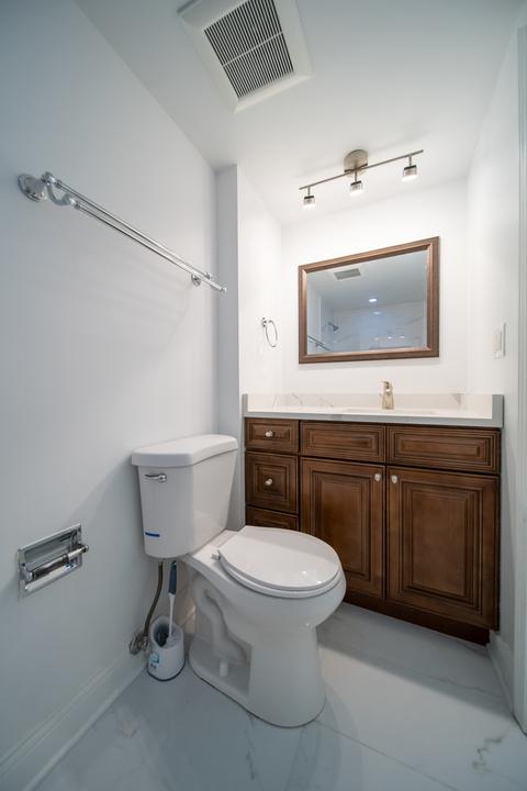 5198 Chambers Dr, Hoffman Estates, IL 60010 photo 21