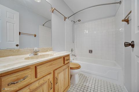 1610 Warwick Ct #A-2, Wheeling, IL 60090 photo 12