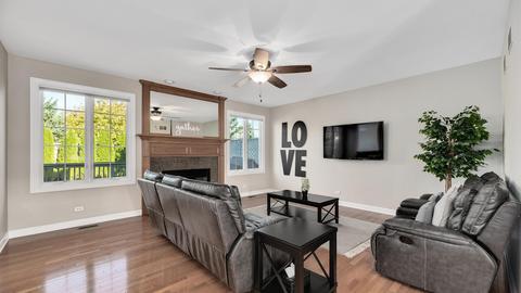 2070 Windham Cir, Wheaton, IL 60187 photo 7