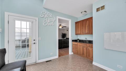 2070 Windham Cir, Wheaton, IL 60187 photo 19