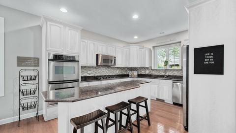2070 Windham Cir, Wheaton, IL 60187 photo 11