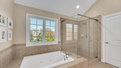 2070 Windham Cir, Wheaton, IL 60187 photo 24