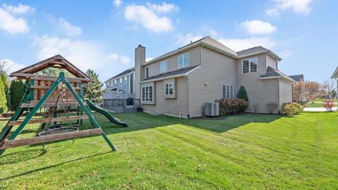 2070 Windham Cir, Wheaton, IL 60187 photo 40