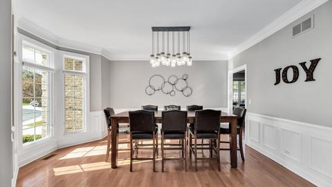 2070 Windham Cir, Wheaton, IL 60187 photo 8
