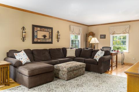 2024 Glencoe St, Wheaton, IL 60187 photo 6