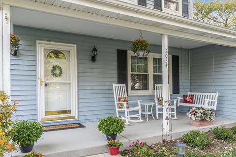 2024 Glencoe St, Wheaton, IL 60187 photo 3