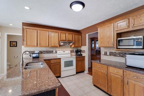 3107 Eagle Creek Dr, Bloomington, IL 61704 photo 13