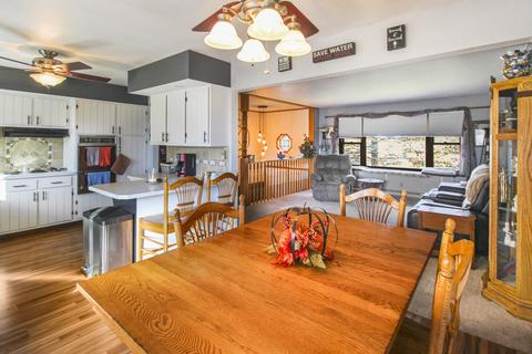 2119 Sunset Dr, Freeport, IL 61032 photo 13