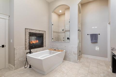 930 E Hillside Rd, Naperville, IL 60540 photo 32