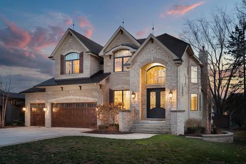 930 E Hillside Rd, Naperville, IL 60540 photo 2