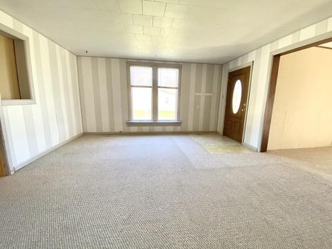 109 E Willard St, Gifford, IL 61847 photo 13