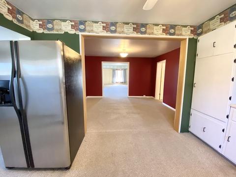 109 E Willard St, Gifford, IL 61847 photo 7