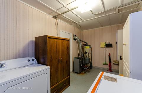 3239 Halsted St, Steger, IL 60475 photo 9