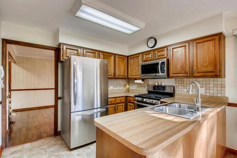 516 Jon Ln, Des Plaines, IL 60016 photo 9