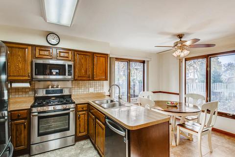 516 Jon Ln, Des Plaines, IL 60016 photo 8
