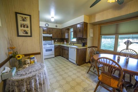 15620 Pine Rd, Oak Forest, IL 60452 photo 9