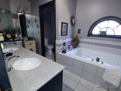 260 Coventry Ct, Elgin, IL 60123 photo 19