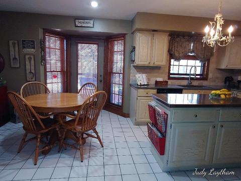 260 Coventry Ct, Elgin, IL 60123 photo 14