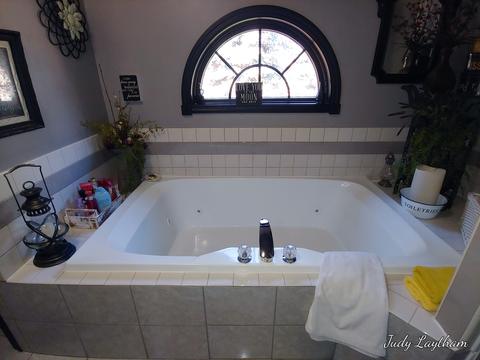 260 Coventry Ct, Elgin, IL 60123 photo 21