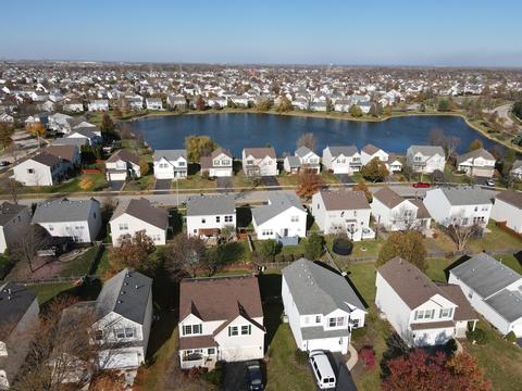 5761 Emerald Pointe Dr, Plainfield, IL 60586 photo 24