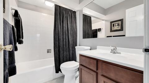 1026 Oakview Dr, Wheaton, IL 60187 photo 15