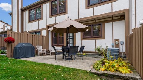 1026 Oakview Dr, Wheaton, IL 60187 photo 21