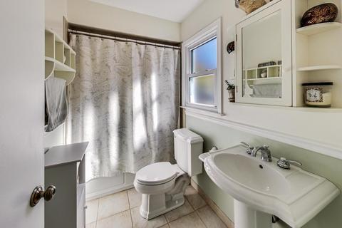 1005 Forest Ave, Deerfield, IL 60015 photo 10