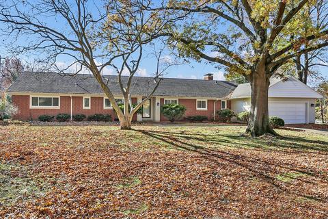 811 Dodds Dr, Champaign, IL 61820 photo 1