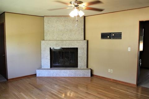 109 9th Ave E, Lyndon, IL 61261 photo 4