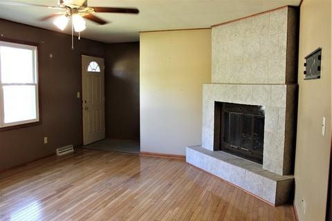 109 9th Ave E, Lyndon, IL 61261 photo 3