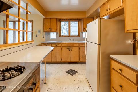 17879 Clyde Ave, Lansing, IL 60438 photo 5