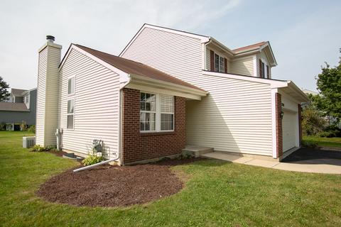 32760 Weathervane Ln, Lakemoor, IL 60051 photo 2