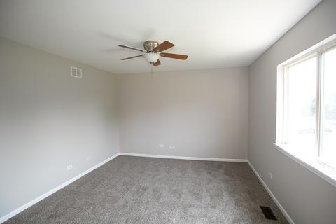 32760 Weathervane Ln, Lakemoor, IL 60051 photo 16