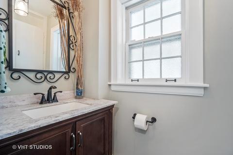 210 N Eighth Ave, Des Plaines, IL 60016 photo 11