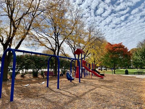 210 N Eighth Ave, Des Plaines, IL 60016 photo 28