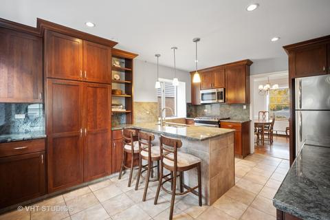 210 N Eighth Ave, Des Plaines, IL 60016 photo 8
