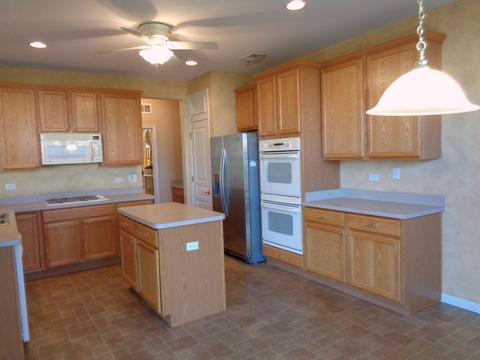 2522 Edgewater Dr, Elgin, IL 60124 photo 9