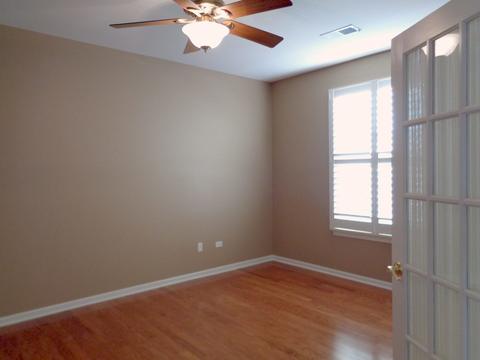 2522 Edgewater Dr, Elgin, IL 60124 photo 11