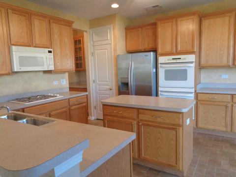 2522 Edgewater Dr, Elgin, IL 60124 photo 8