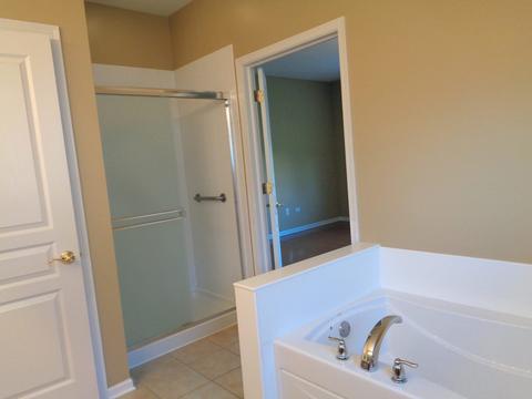 2522 Edgewater Dr, Elgin, IL 60124 photo 17