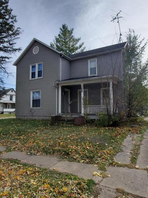 857 E Shawnee St, Freeport, IL 61032 photo 2