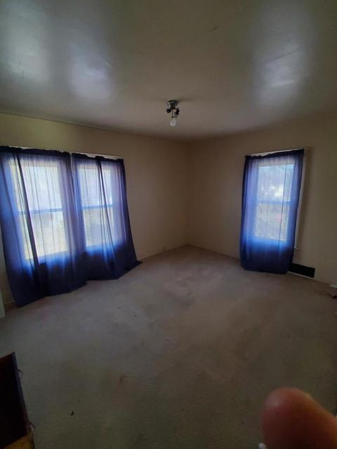 857 E Shawnee St, Freeport, IL 61032 photo 7