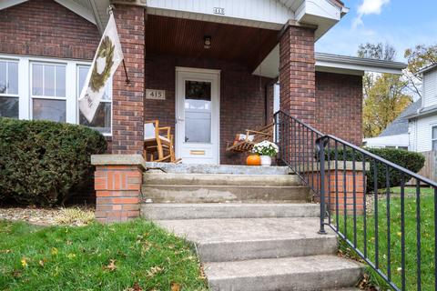 415 Beecher St, Bloomington, IL 61701 photo 2