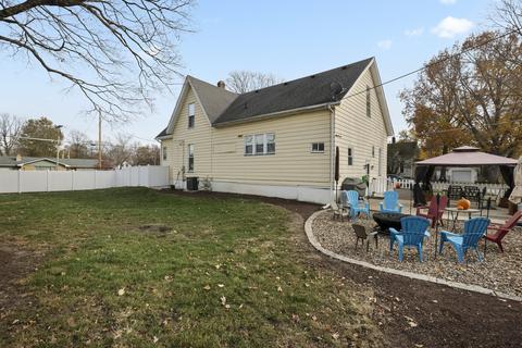 501 N Macon St, Bement, IL 61813 photo 4