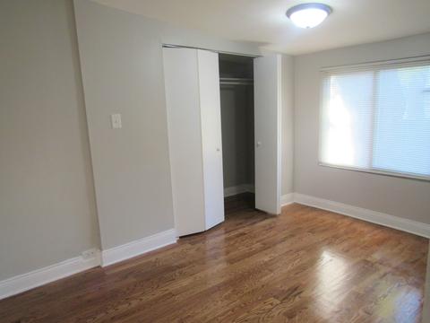 7646 S Champlain Ave, Chicago, IL 60619 photo 9