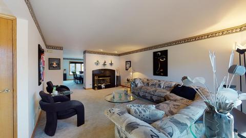 1775 Lakeview Dr #C, Wheeling, IL 60090 photo 2