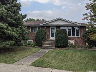 8471 S Octavia Ave, Bridgeview, IL 60455 photo 1