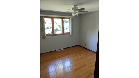 8471 S Octavia Ave, Bridgeview, IL 60455 photo 10