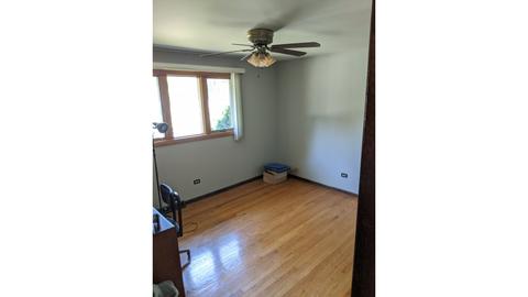 8471 S Octavia Ave, Bridgeview, IL 60455 photo 9