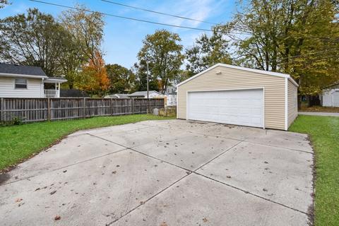 518 E Chestnut St, Bloomington, IL 61701 photo 76